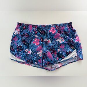 Lilly Pulitzer Luxletic Shorts Size L
